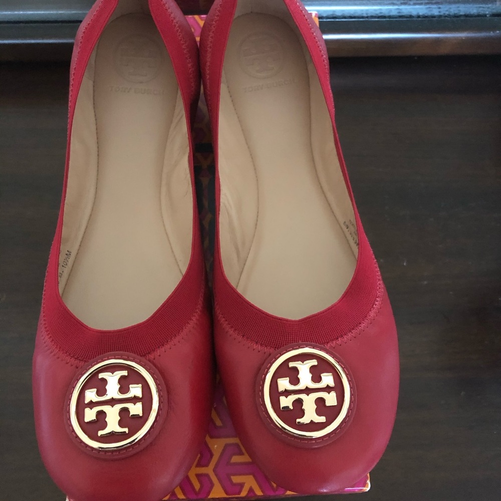 Tory Burch Ladies Red flats brand new.